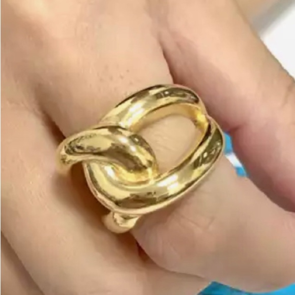 Ring - Picture 2 of 3